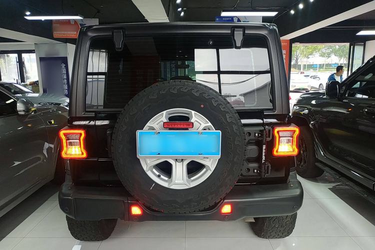 Used Jeep Wrangler 2019 2.0T Sahara Four-Door Version China VI Emission Standard Exterior 4