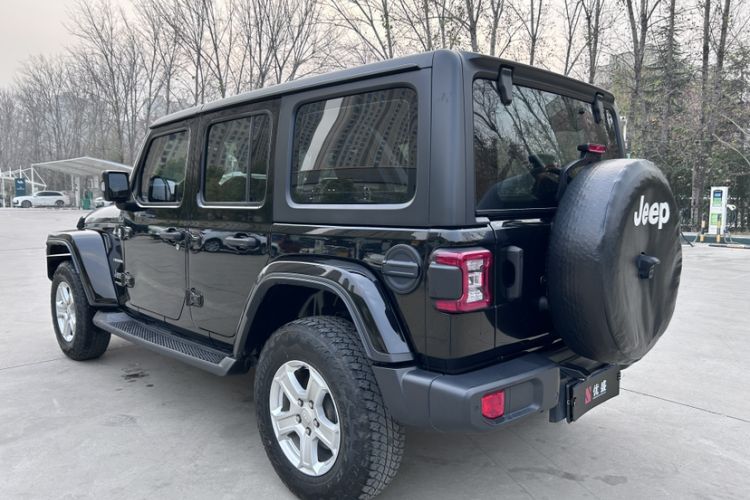 Used Jeep Wrangler 2019 2.0T Sahara Four-Door Version China VI Emission Standard Exterior 5