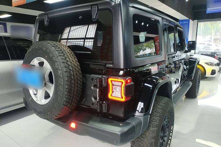 Used Jeep Wrangler 2019 2.0T Sahara Four-Door Version China VI Emission Standard Exterior 5
