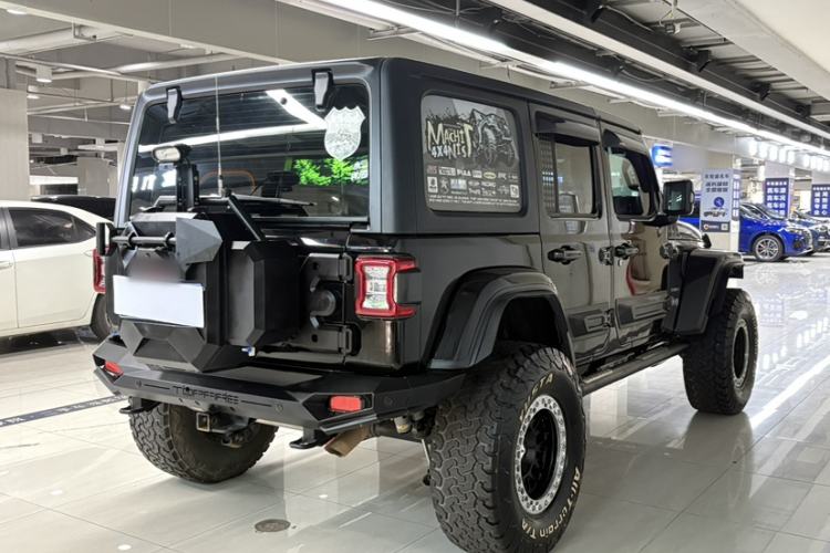 Used Jeep Wrangler 2019 2.0T Sahara Four-Door Version China VI Emission Standard Exterior 9