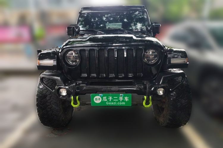 Used Jeep Wrangler 2019 2.0T Sahara Four-Door Version China VI Emission Standard Front
