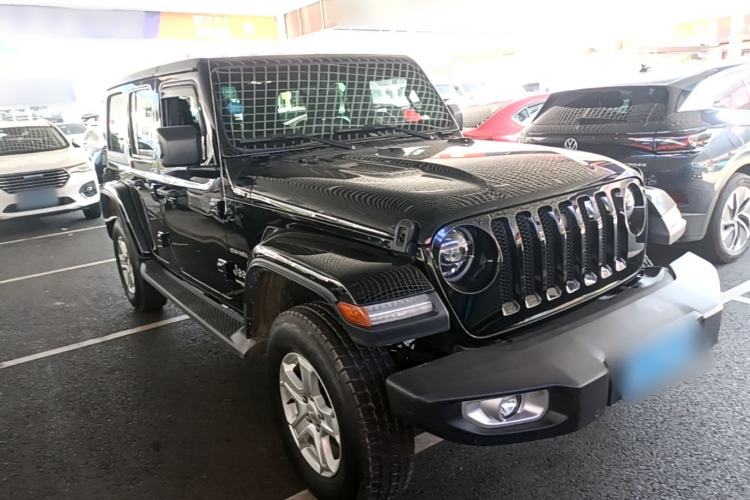 Used Jeep Wrangler 2019 2.0T Sahara Four-Door Version China VI Emission Standard Front Right 45 Deg