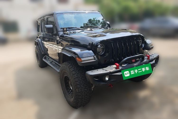 Used Jeep Wrangler 2019 2.0T Sahara Four-Door Version China VI Emission Standard Front Right 45 Deg