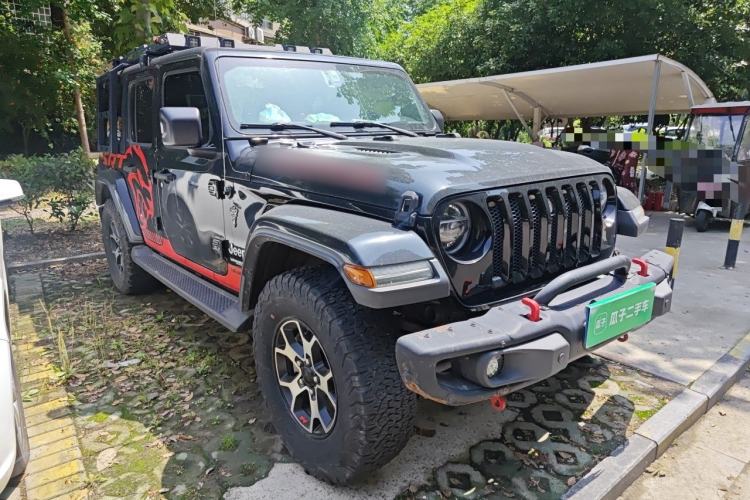 Used Jeep Wrangler 2019 2.0T Sahara Four-Door Version China VI Emission Standard Front Right 45 Deg