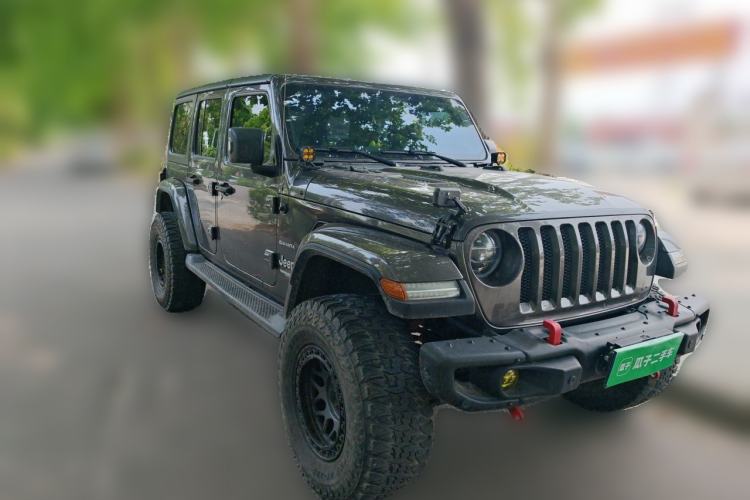 Used Jeep Wrangler 2019 2.0T Sahara Four-Door Version China VI Emission Standard Front Right 45 Deg