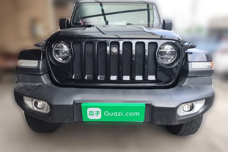 Used Jeep Wrangler 2019 2.0T Sahara Four-Door Version China VI Emission Standard Front