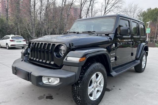 Used Jeep Wrangler 2019 2.0T Sahara Four-Door Version China VI Emission Standard
