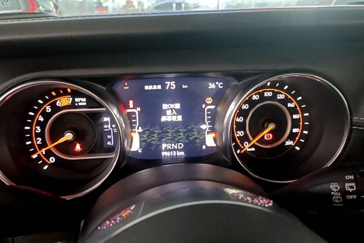 Used Jeep Wrangler 2019 2.0T Sahara Four-Door Version China VI Emission Standard Instrument Cluster