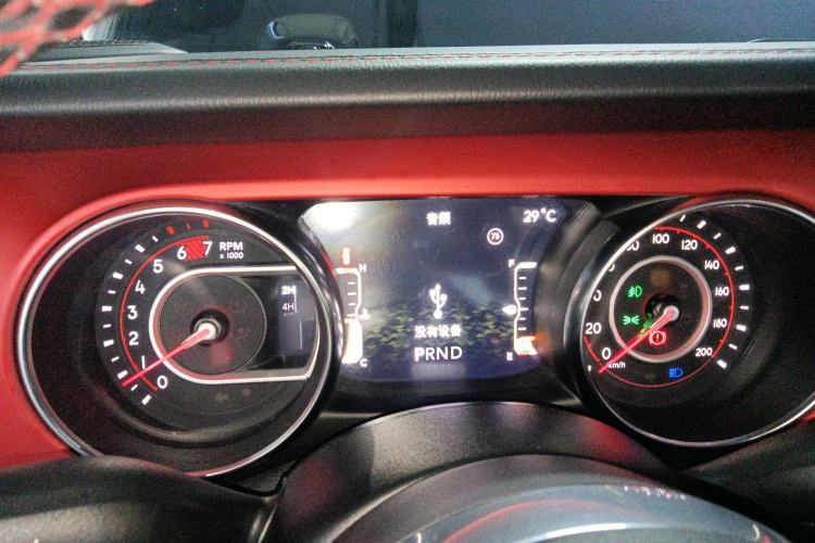 Used Jeep Wrangler 2019 2.0T Rubicon Four-Door Version China VI Emission Standard Instrument Cluster