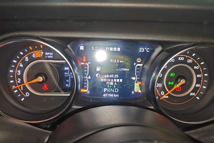 Used Jeep Wrangler 2019 2.0T Sahara Four-Door Version China VI Emission Standard Instrument Cluster