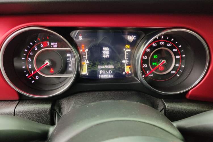 Used Jeep Wrangler 2019 2.0T Rubicon Four-Door Version China VI Emission Standard Instrument Cluster