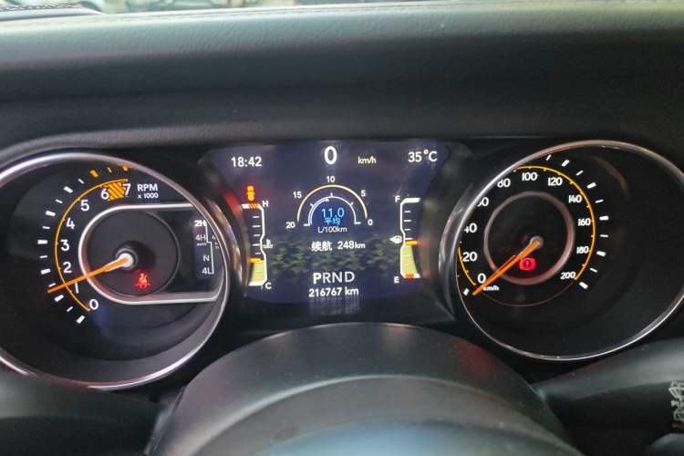 Used Jeep Wrangler 2019 2.0T Sahara Four-Door Version China VI Emission Standard Instrument Cluster