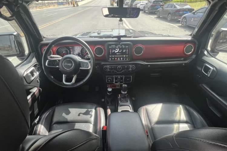 Used Jeep Wrangler 2019 2.0T Rubicon Four-Door Version China VI Emission Standard Interior 1