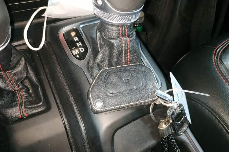 Used Jeep Wrangler 2019 2.0T Rubicon Four-Door Version China VI Emission Standard Interior 1