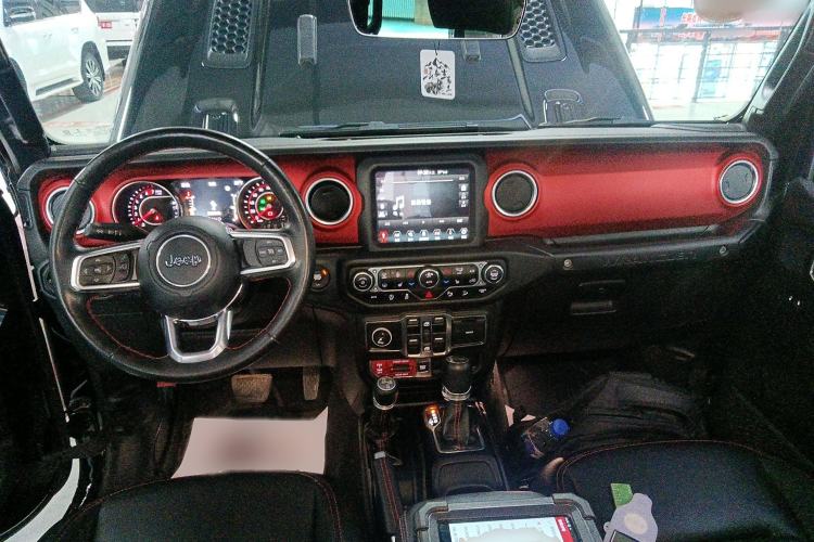 Used Jeep Wrangler 2019 2.0T Rubicon Four-Door Version China VI Emission Standard Interior 2