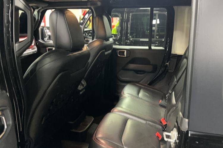 Used Jeep Wrangler 2019 2.0T Rubicon Four-Door Version China VI Emission Standard Interior 6