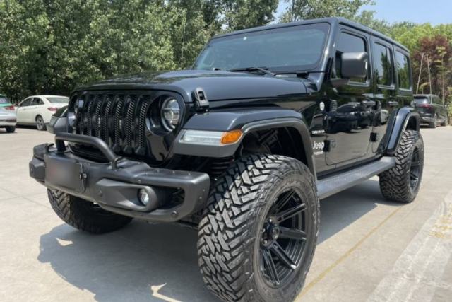 Used Jeep Wrangler 2019 2.0T Sahara 4-Door Version China V Standard