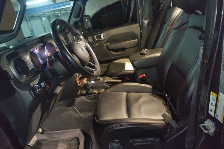 Used Jeep Wrangler 2019 2.0T automatic four-door hardtop parallel imported vehicle Left Front Seat