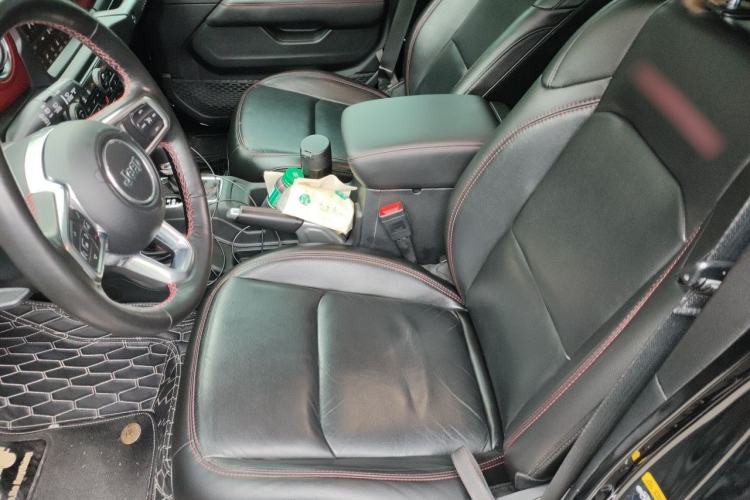 Used Jeep Wrangler 2019 2.0T Rubicon Four-Door Version China VI Emission Standard Left Front Seat