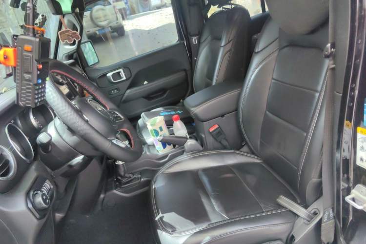 Used Jeep Wrangler 2019 2.0T Sahara 4-Door Version China V Standard Left Front Seat