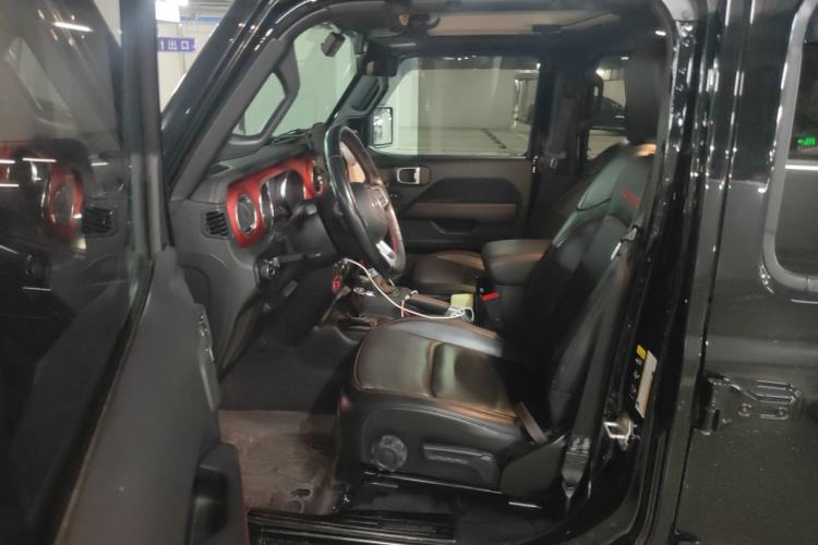 Used Jeep Wrangler 2019 2.0T Rubicon Four-Door Version China VI Emission Standard Left Front Seat