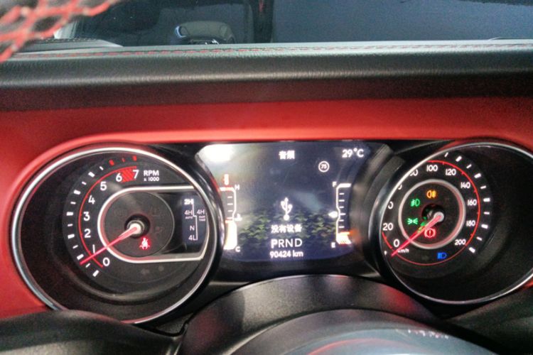 Used Jeep Wrangler 2019 2.0T Rubicon Four-Door Version China VI Emission Standard Odometer Close Up