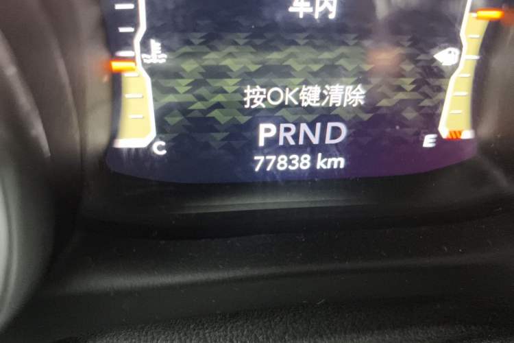 Used Jeep Wrangler 2019 2.0T Sahara Four-Door Version China VI Emission Standard Odometer Close Up