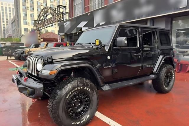 Used Jeep Wrangler 2019 2.0T Sahara Four-Door Version China VI Emission Standard