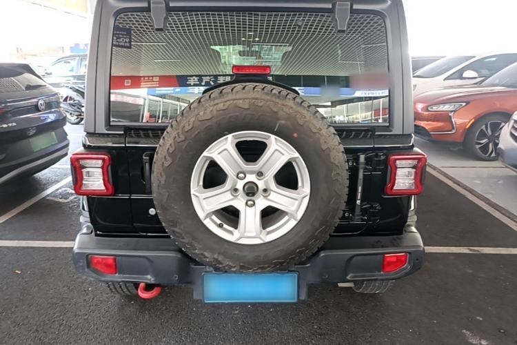 Used Jeep Wrangler 2019 2.0T Sahara Four-Door Version China VI Emission Standard Rear