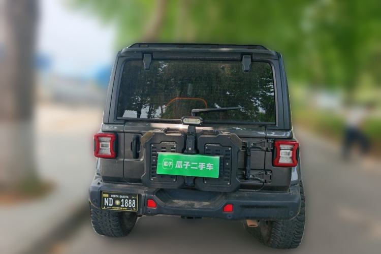 Used Jeep Wrangler 2019 2.0T Sahara Four-Door Version China VI Emission Standard Rear