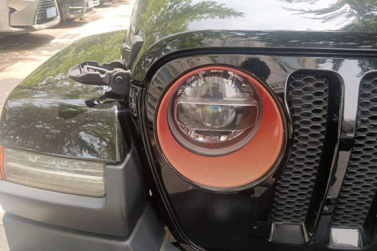Used Jeep Wrangler 2019 2.0T Sahara 4-Door Version China V Standard Right Front Headlight