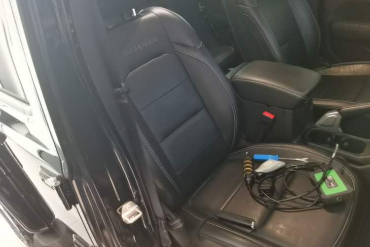 Used Jeep Wrangler 2019 2.0T Sahara Four-Door Version China VI Emission Standard Right Front Seat