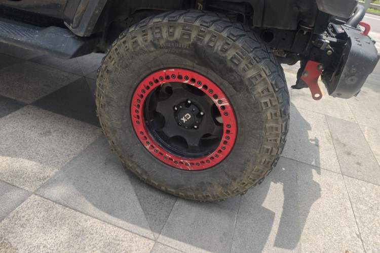 Used Jeep Wrangler 2019 2.0T Sahara 4-Door Version China V Standard Right Front Wheel Hub