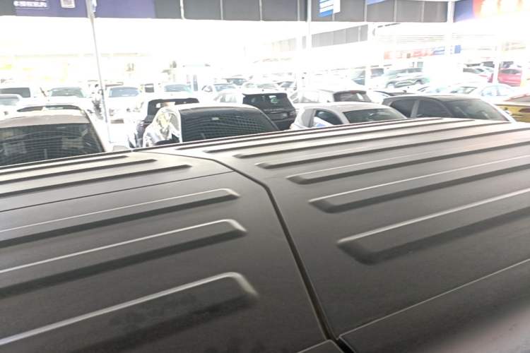 Used Jeep Wrangler 2019 2.0T Sahara Four-Door Version China VI Emission Standard Roof