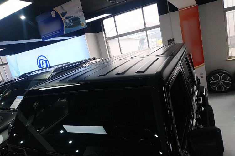 Used Jeep Wrangler 2019 2.0T Sahara Four-Door Version China VI Emission Standard Roof
