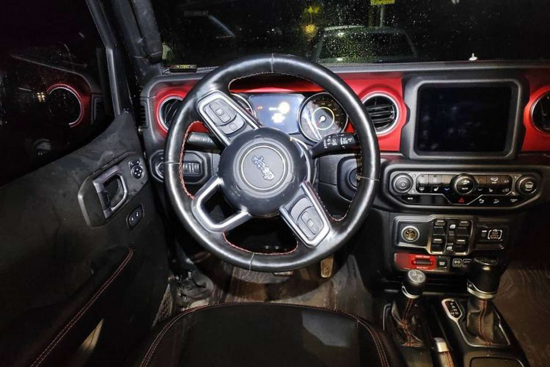 Used Jeep Wrangler 2019 2.0T Rubicon Four-Door Version China V Emission Standard Steering Wheel
