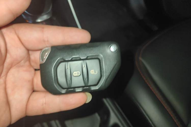 Used Jeep Wrangler 2019 2.0T Rubicon Four-Door Version China VI Emission Standard Vehicle Key