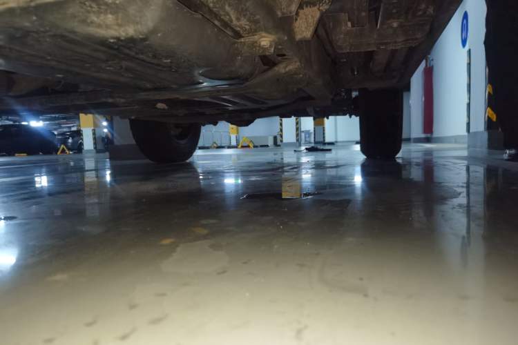 Used Jeep Wrangler 2019 2.0T Sahara Four-Door Version China VI Emission Standard Chassis Rear Right