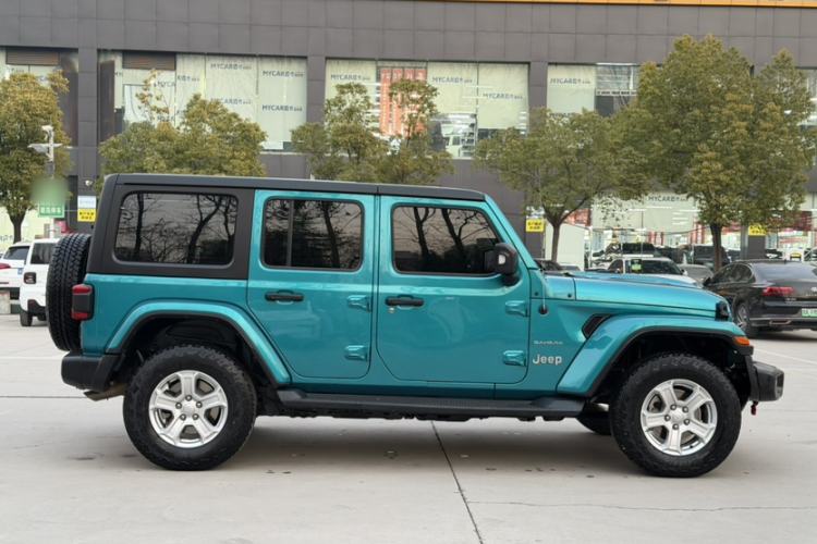 Used Jeep Wrangler 2019 2.0T Sahara Four-Door Version China VI Emission Standard Exterior 1