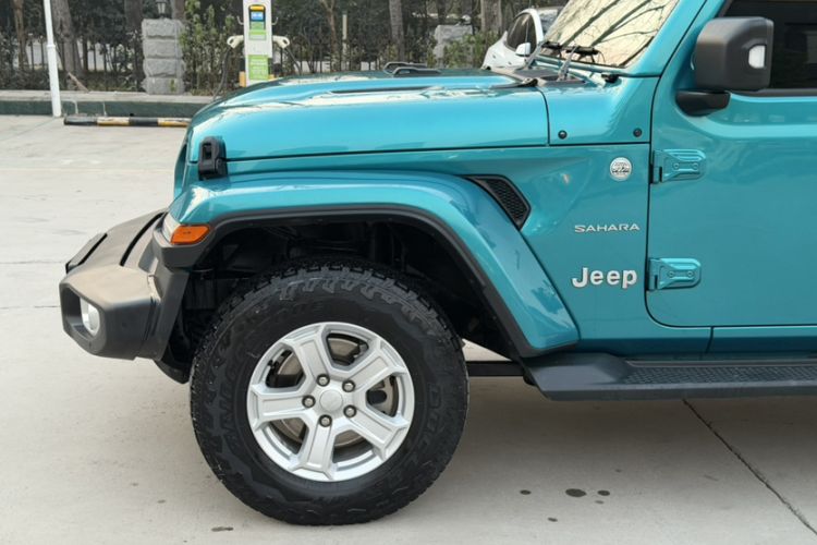 Used Jeep Wrangler 2019 2.0T Sahara Four-Door Version China VI Emission Standard Exterior 6