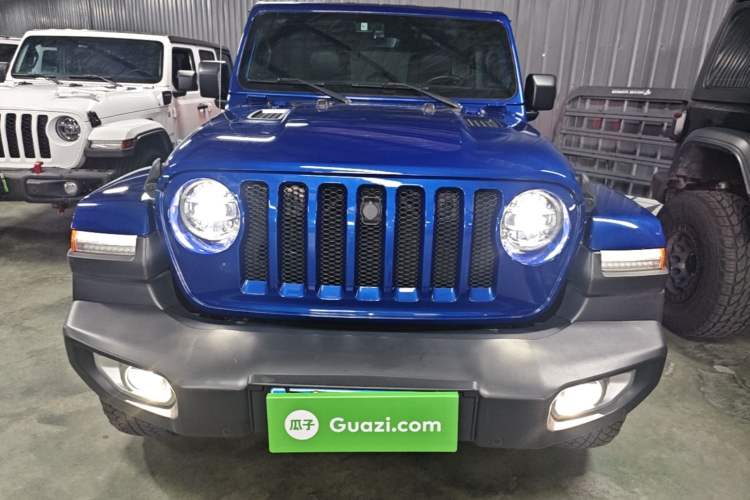 Used Jeep Wrangler 2019 2.0T Sahara Four-Door Version China VI Emission Standard Front