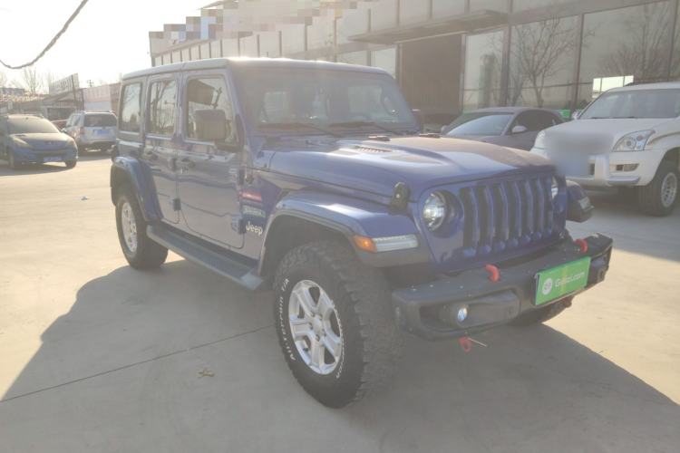 Used Jeep Wrangler 2019 2.0T Sahara Four-Door Version China VI Emission Standard Front Right 45 Deg
