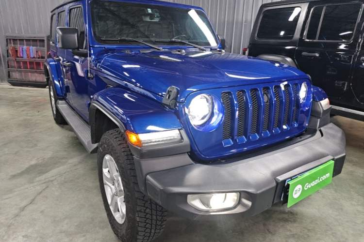 Used Jeep Wrangler 2019 2.0T Sahara Four-Door Version China VI Emission Standard Front Right 45 Deg