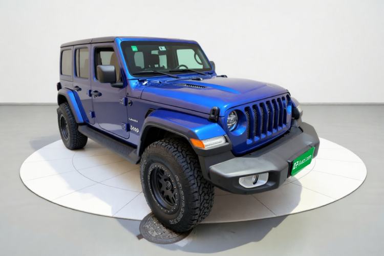 Used Jeep Wrangler 2019 2.0T Sahara Four-Door Version China VI Emission Standard Front Right 45 Deg