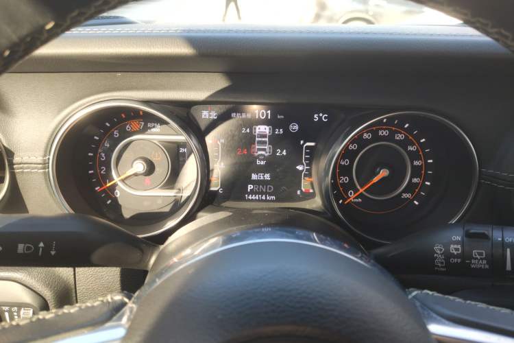 Used Jeep Wrangler 2019 2.0T Sahara Four-Door Version China VI Emission Standard Instrument Cluster