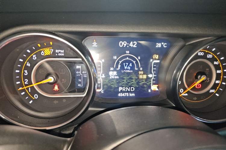 Used Jeep Wrangler 2019 2.0T Sahara Four-Door Version China VI Emission Standard Instrument Cluster