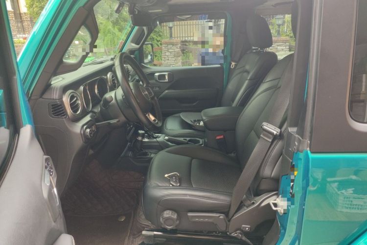 Used Jeep Wrangler 2019 2.0T Sahara Two-Door Version China V Emission Standard Left Front Seat