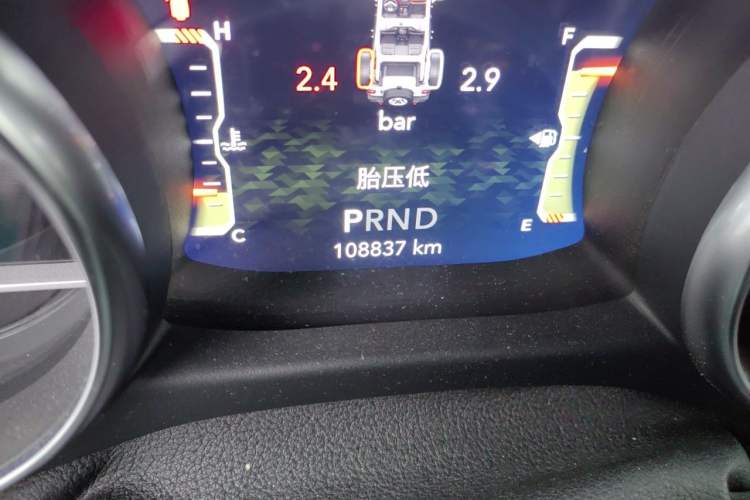 Used Jeep Wrangler 2019 2.0T Sahara 4-Door Version China V Standard Odometer Close Up