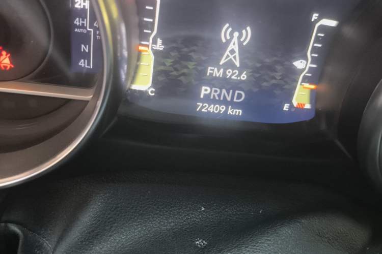 Used Jeep Wrangler 2019 2.0T Sahara Four-Door Version China VI Emission Standard Odometer Close Up