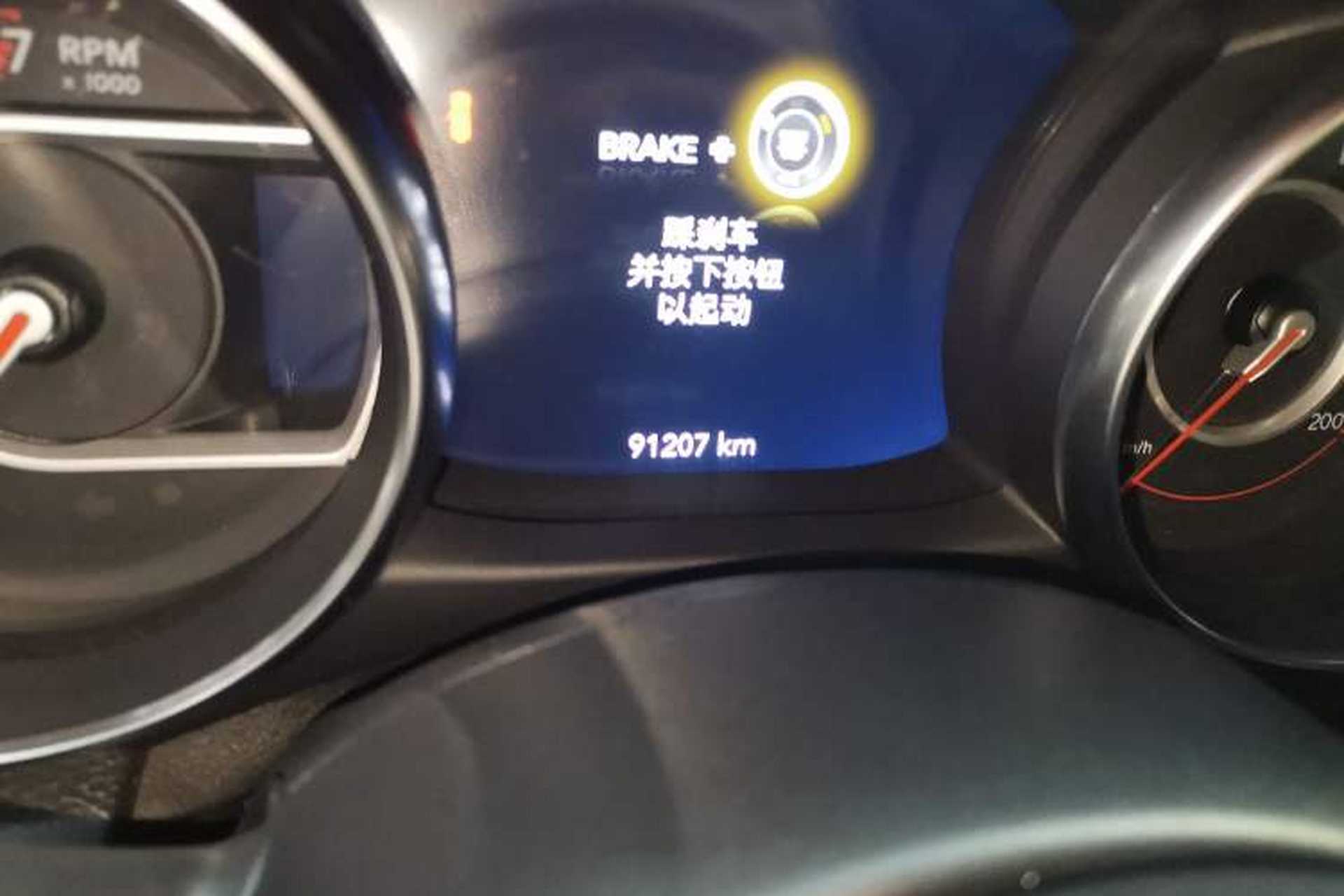 Used Jeep Wrangler 2019 2.0T Rubicon Four-Door Version China VI Emission Standard Odometer Close Up